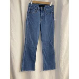 Risen Women  Light Wash Wide Leg Frayed Hem Denim Jeans Size  25/1   -0072